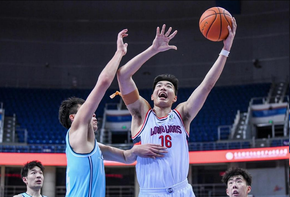 徐昕换张镇麟只为抬价？广东重点目标在此人，与上海争夺国手内线