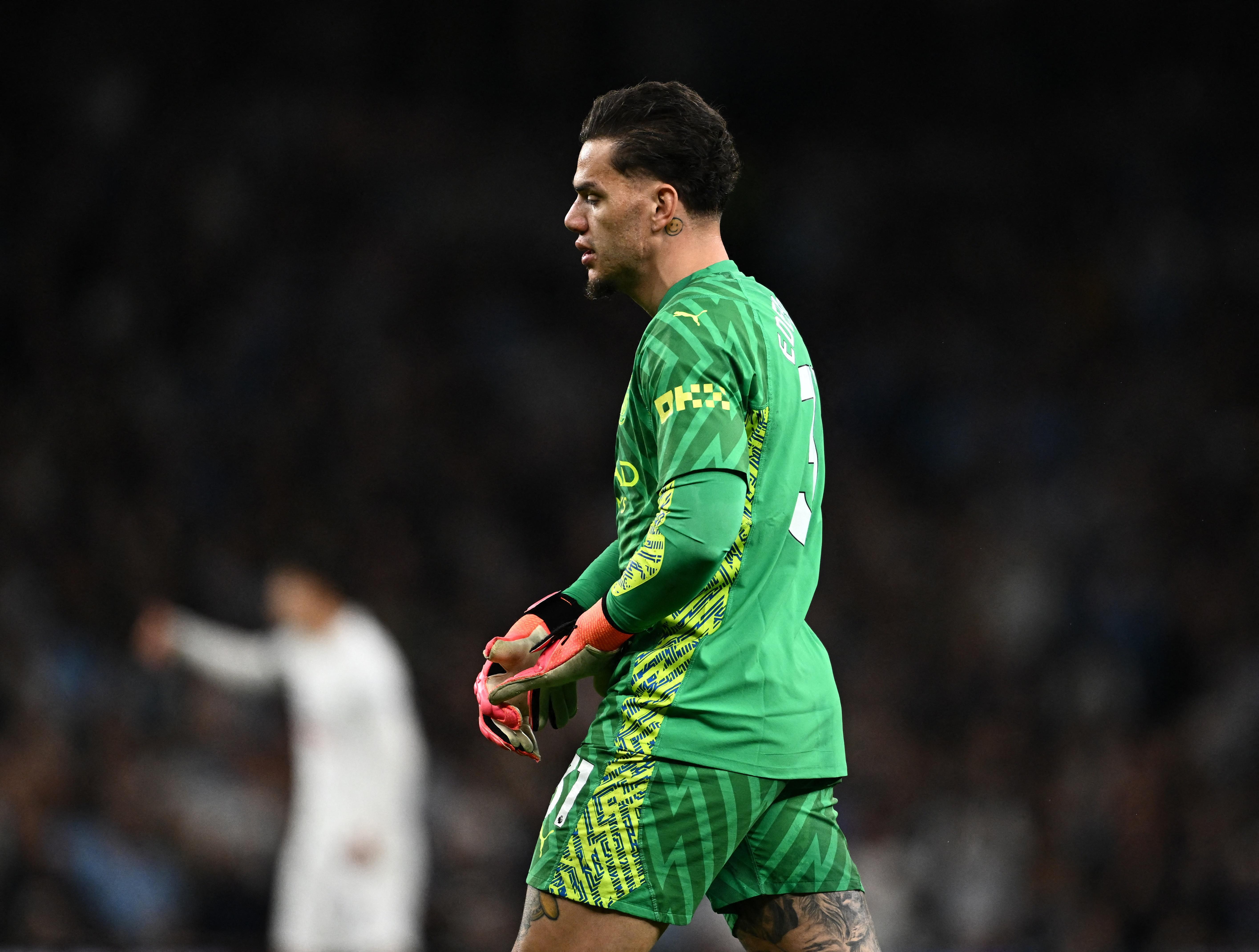 记者:埃德森接受费内巴切报价,后者仍需等待曼城方面的回应