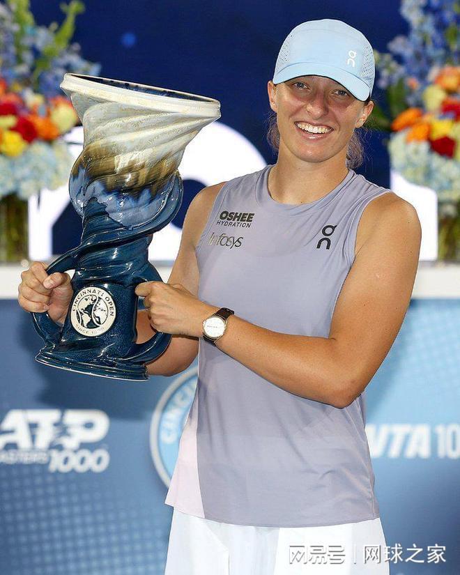 当桂冠成为重负,高芙的十字路口与灵魂之问